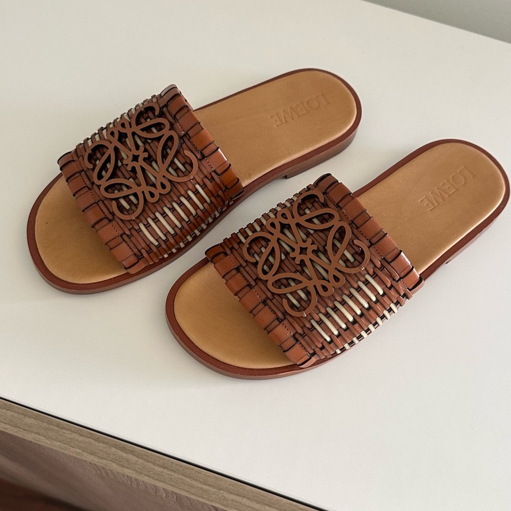 LOEWE Anagram Woven Leather Slides Sandals Tan Natural Size 38 / US 8